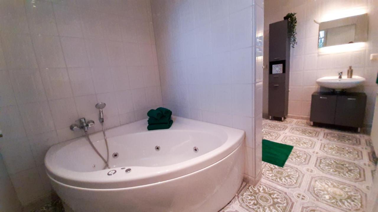 Ferienwohnung Pasewalk, 110 Qm Mit Geschirrspueler Papendorf  Екстер'єр фото